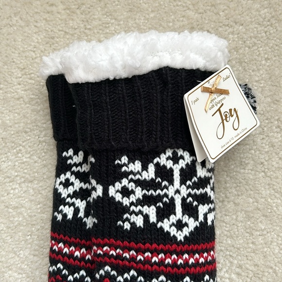 Slipper Socks with Grippers - Picture 2 of 8